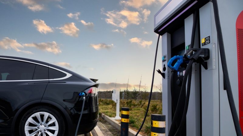 汽車充電樁加盟費(fèi)用大公開，讓你投資更明智！