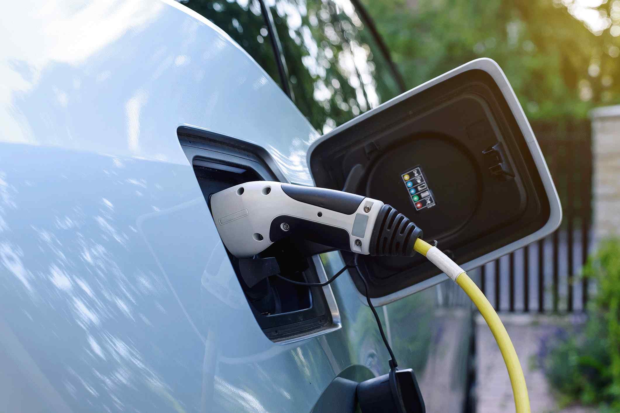 品質(zhì)與服務兼?zhèn)?汽車充電樁生產(chǎn)廠家的選擇