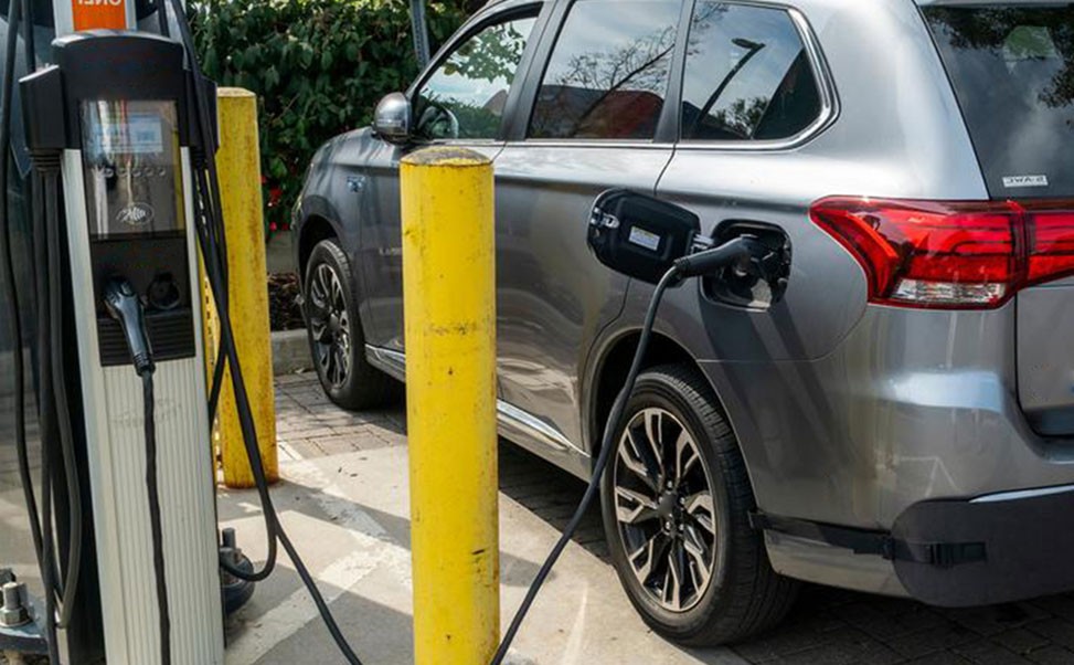 新能源充電樁的投資回報發(fā)展?jié)摿?>
                            </div>
                            <div   id=